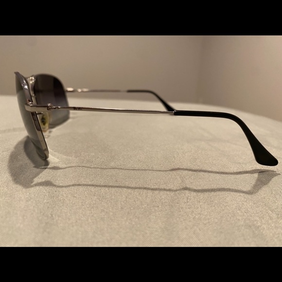 Original Ray Ban Sunglasses - Picture 3 of 4